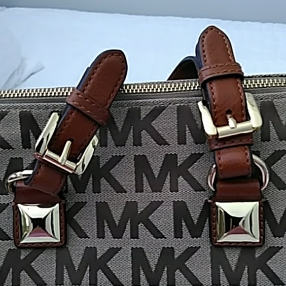 SOLD💥💥HP 10/16/19 💥💥Michael Kors Grayson - Picture 3 of 6